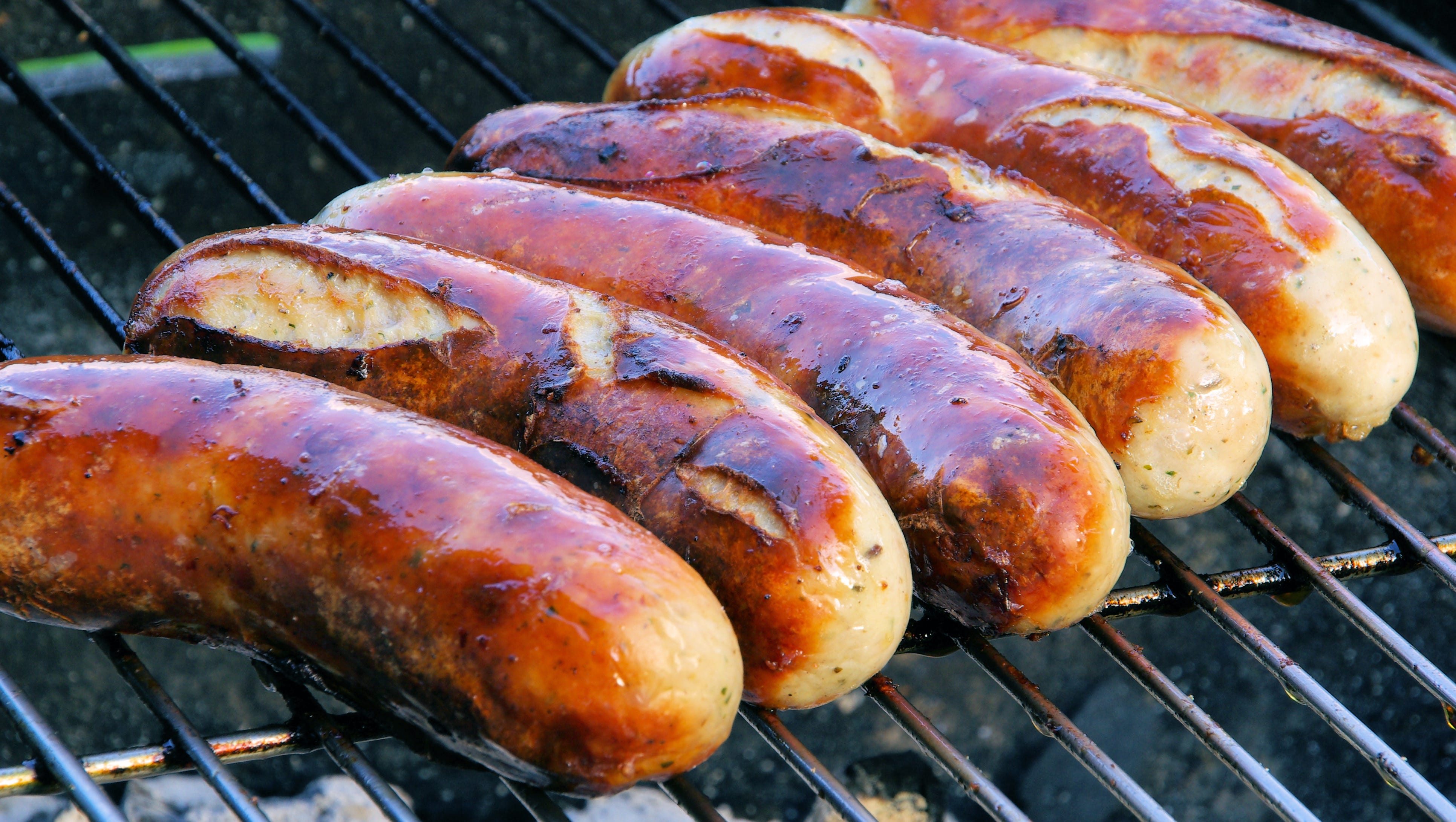 Brat fry to benefit River Cities Clubhouse