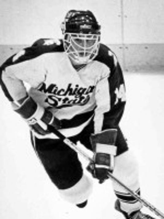 Franklin hockey team recognizes Donnelly's golden career