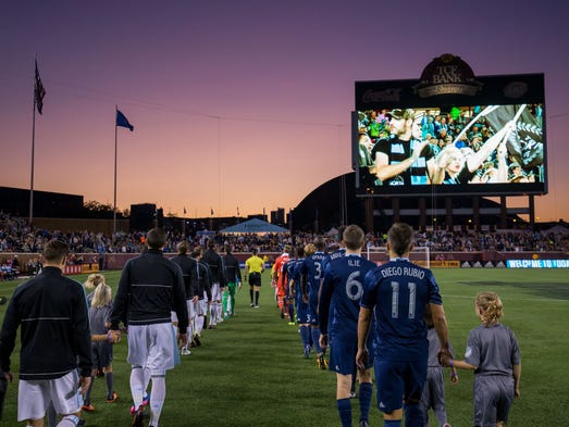 Minnesota United and Sporting Kansas City take the