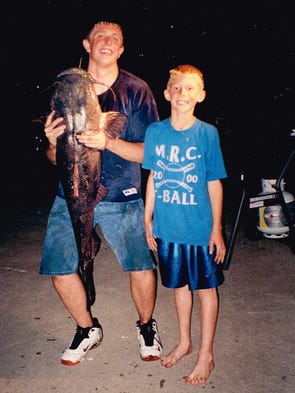Dale Uthoff Jr., left, and Jarrod, right, went out