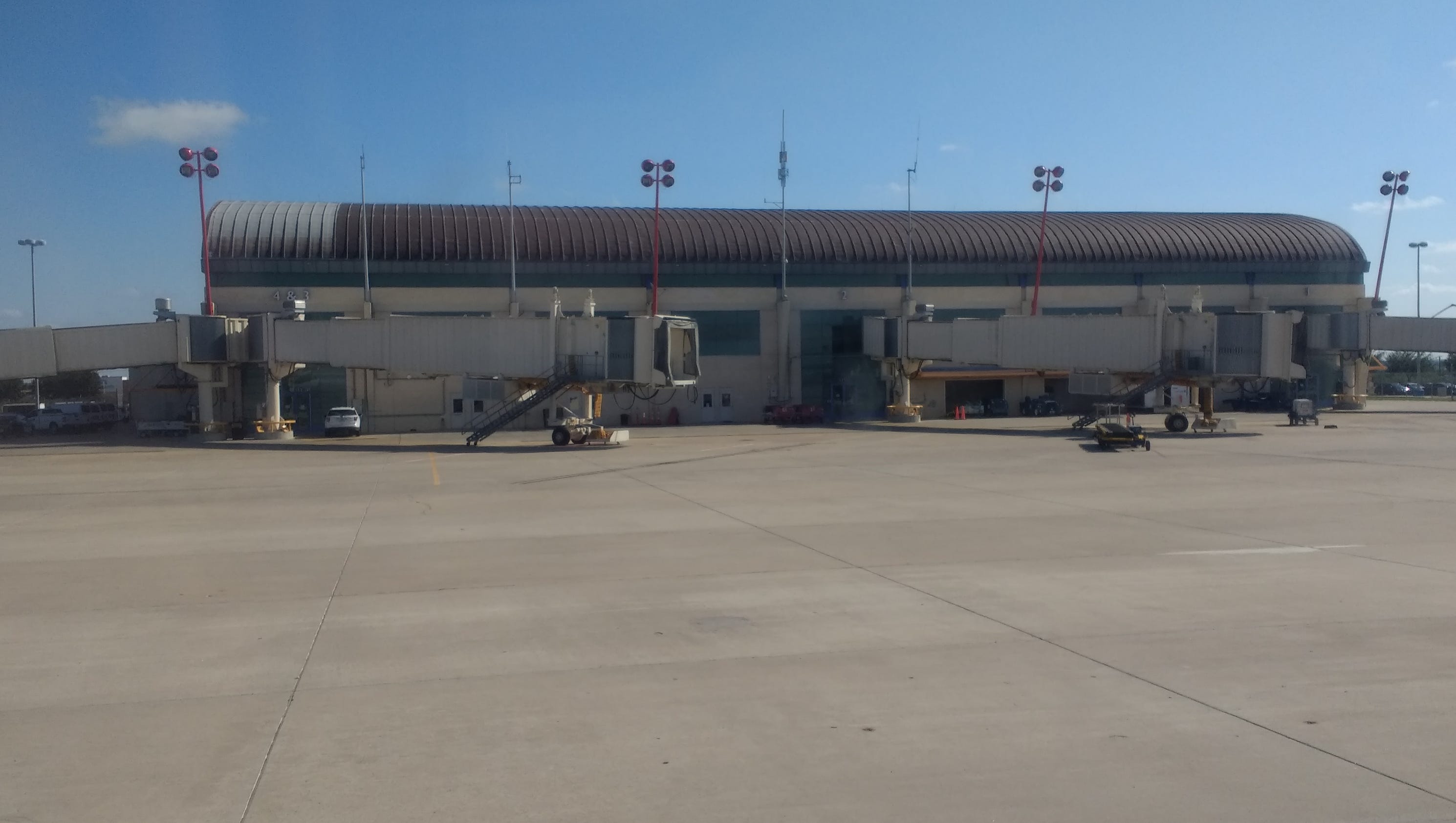 Name that airport (Laredo, Texas)