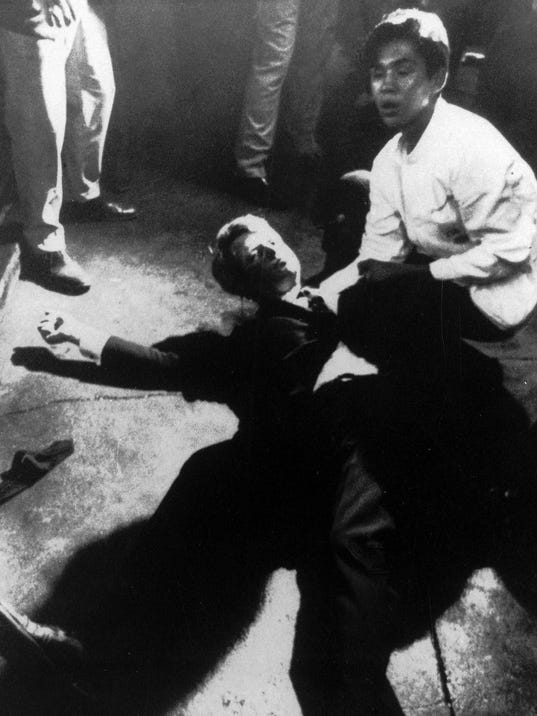 Robert F. Kennedy The day between his shooting and his death(01)