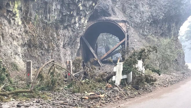 Damage to the Oneonta Tunnel from the Eagle Creek Fire.