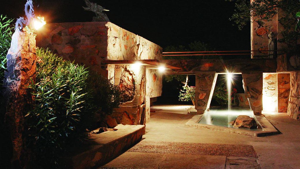 Arizona residents can get 50% off Taliesin West tours