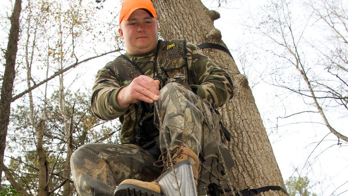 Gun season for deer hunting opens Nov. 23Dec. 12 in Western North Carolina