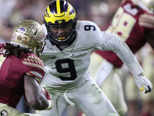 Michigan Football Mike Mccray S Dad Also Was Captain For Ohio State