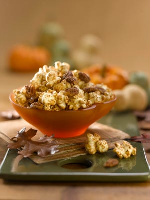 Maple Pumpkin Spice Popcorn