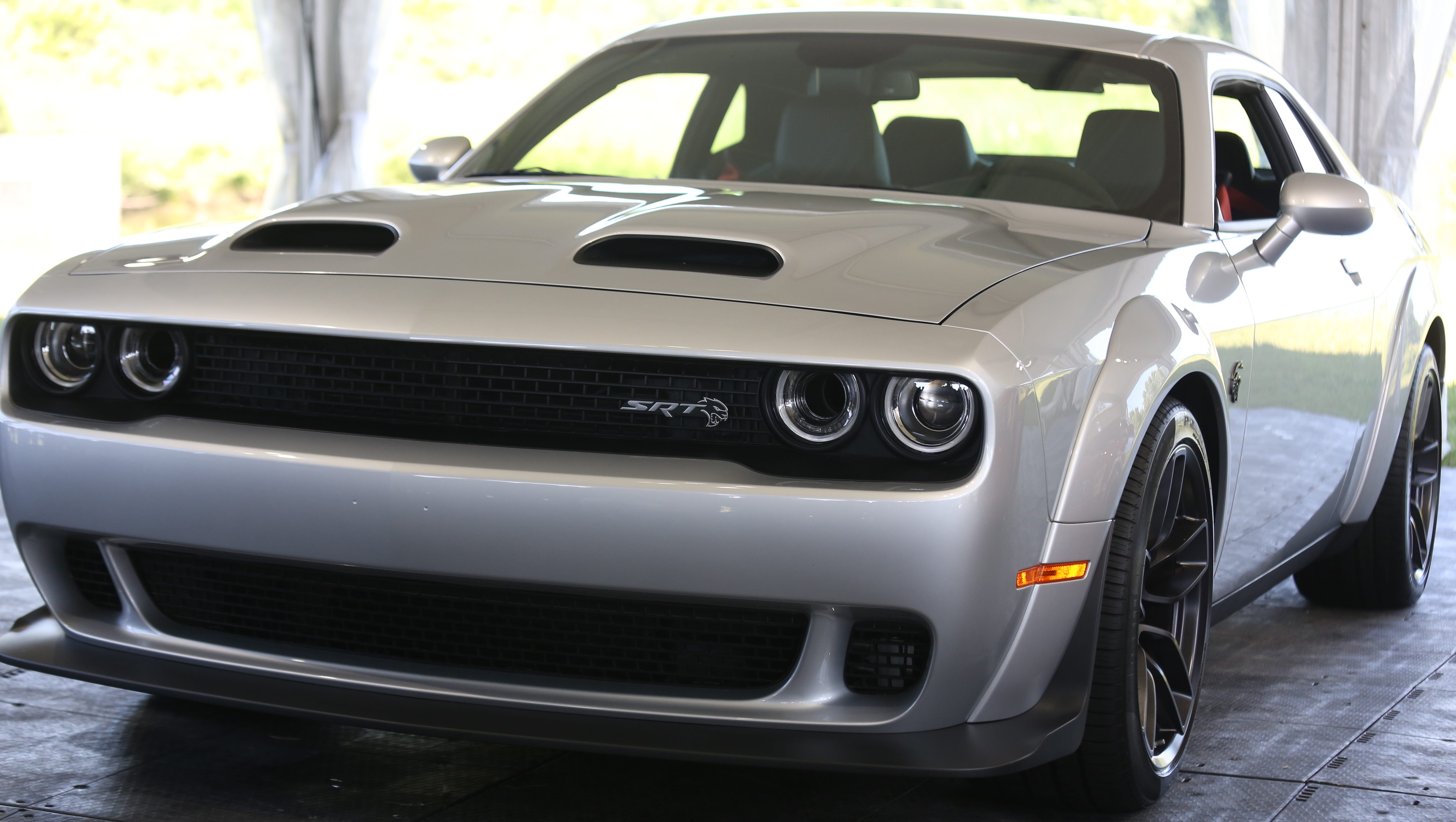 deformation Breddegrad Lære Dodge unveils 2019 Challenger SRT Hellcat Redeye