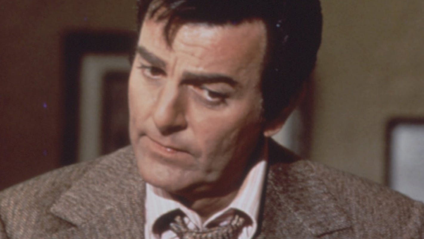 Mike Connors, TV's 'Mannix,' dies at age 91