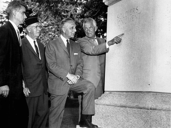In Memoriam - Taking part in the dedication of the
