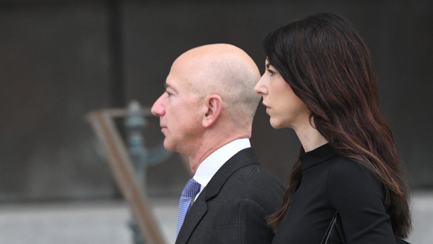Amazon Ceo Jeff Bezos Reportedly Has No Prenup Dating L A