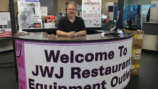 With Internet deals forcing small brick-and-mortar businesses to close, second generation Automatic Ice Maker wholesaler Jordan Singer of Middlesex has found a way to compete by opening a retail scratch ‘n’ dent consignment shop, JWJ Restaurant Equipment Outlet, just around the corner from his wholesale operation.