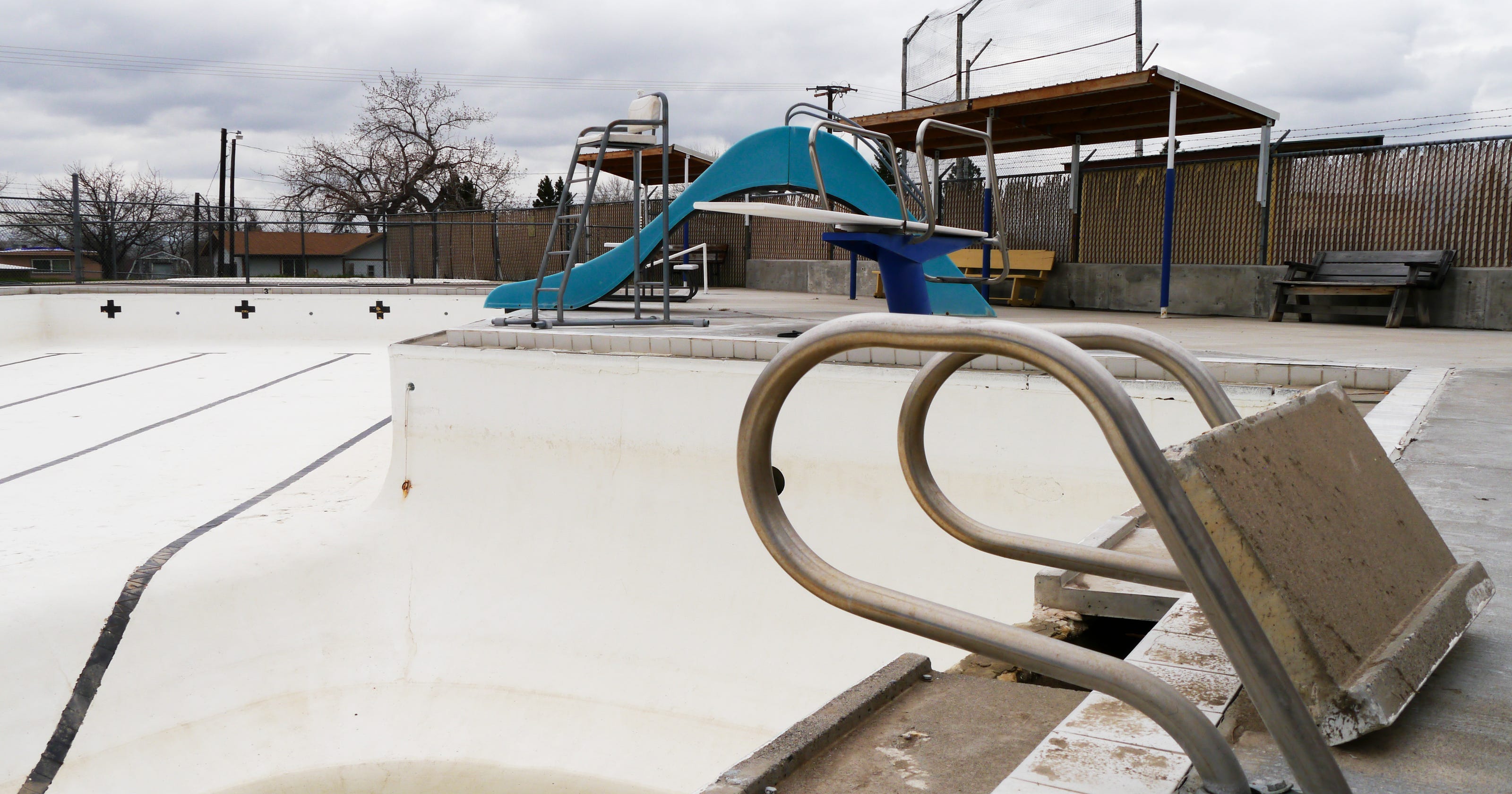 cascades swimming pool