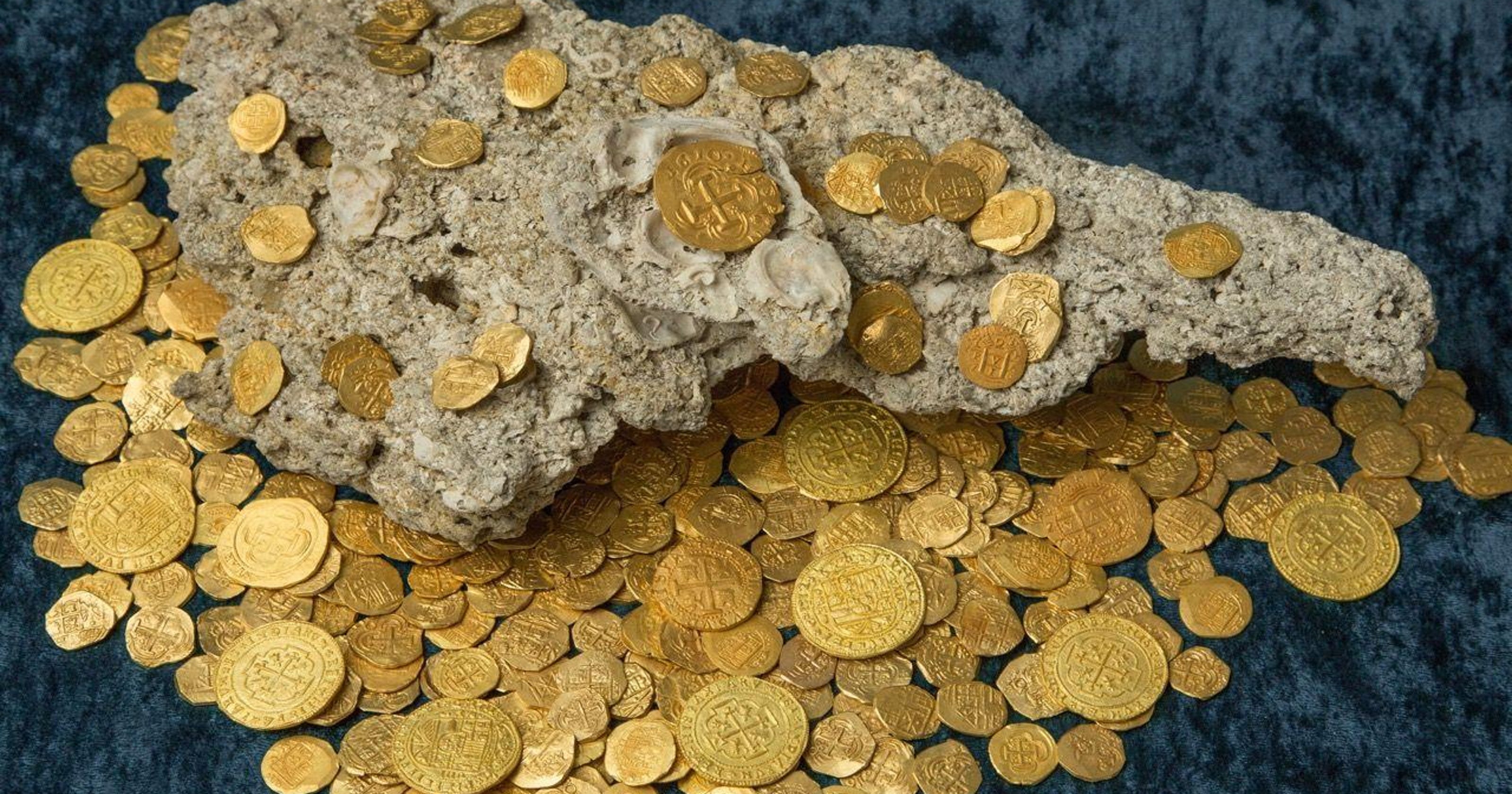 Florida Divers Find 300 Year Old Gold Coins Worth 4 5m