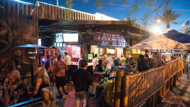 These historic Phoenix bars are still great places to get a drink