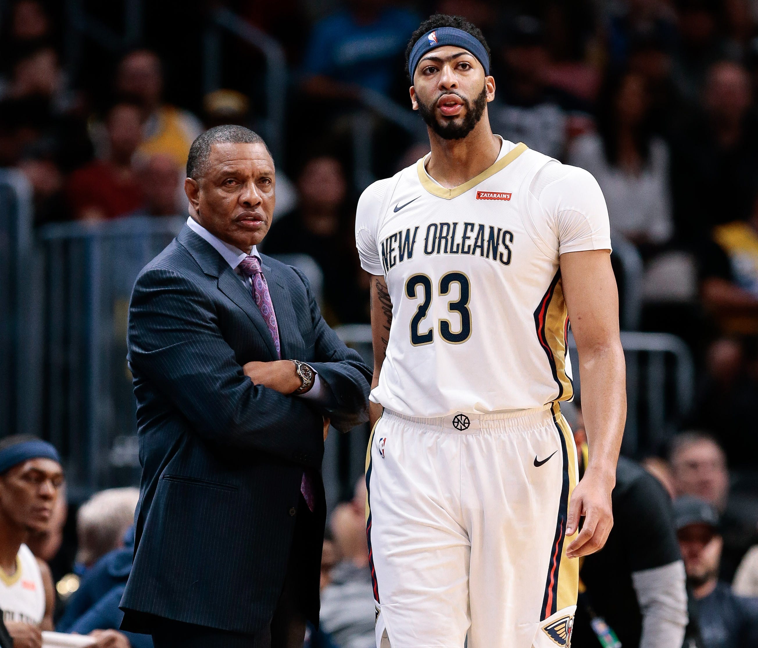 Anthony Davis left Friday's game against the Nuggets in the third quarter.