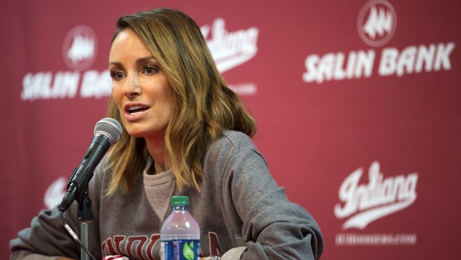 E! News correspondent Catt Sadler, an IU alumnus, speaks to media before IU's Hoosier Hysteria on Saturday, Oct. 24, 2015, at Assembly Hall in Bloomington. (James Brosher / For The Star)