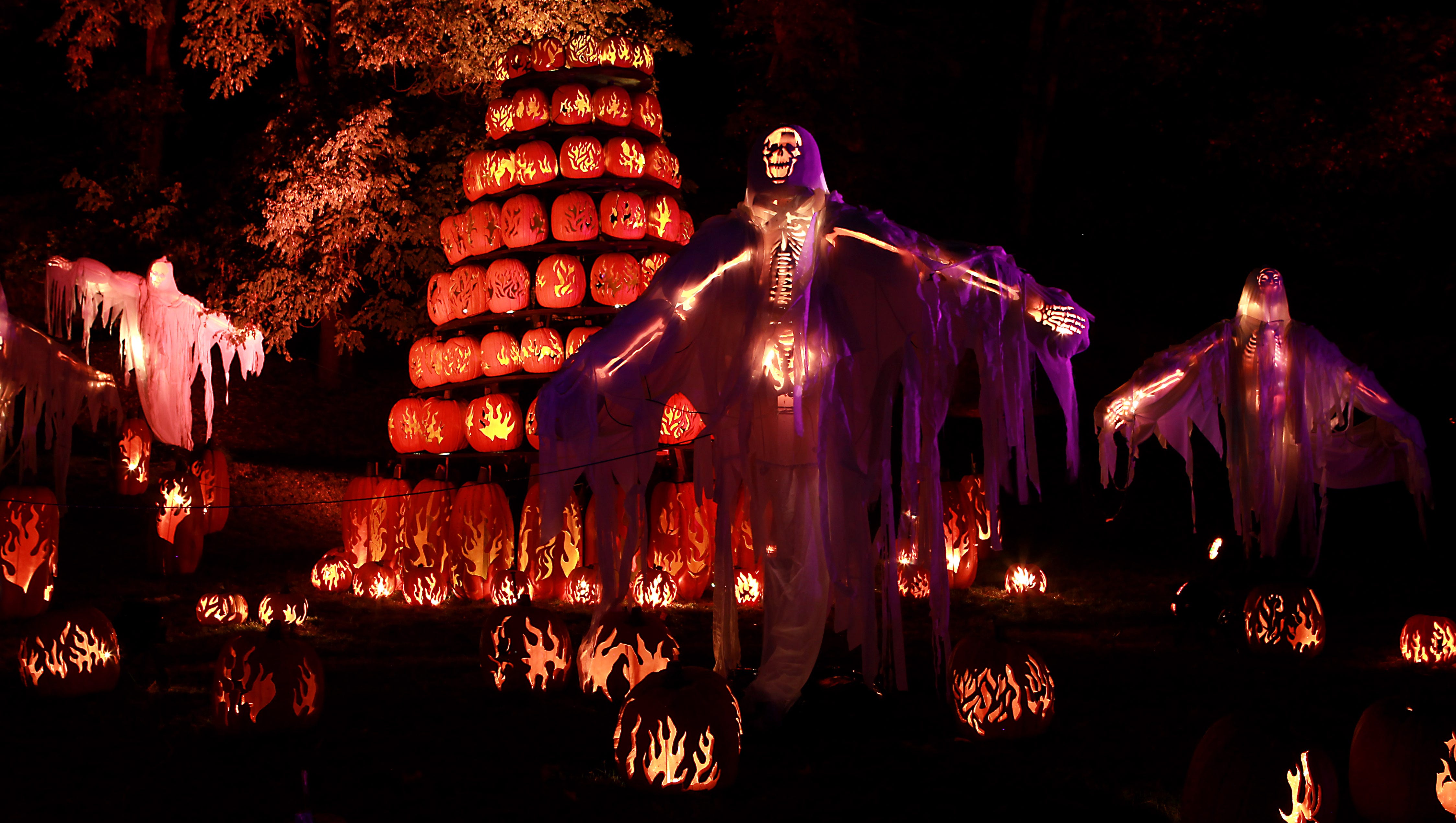 halloween 2020 changes west chester Halloween 2020 Get Tickets For This Year S Blaze Six Flags Hallowfest halloween 2020 changes west chester