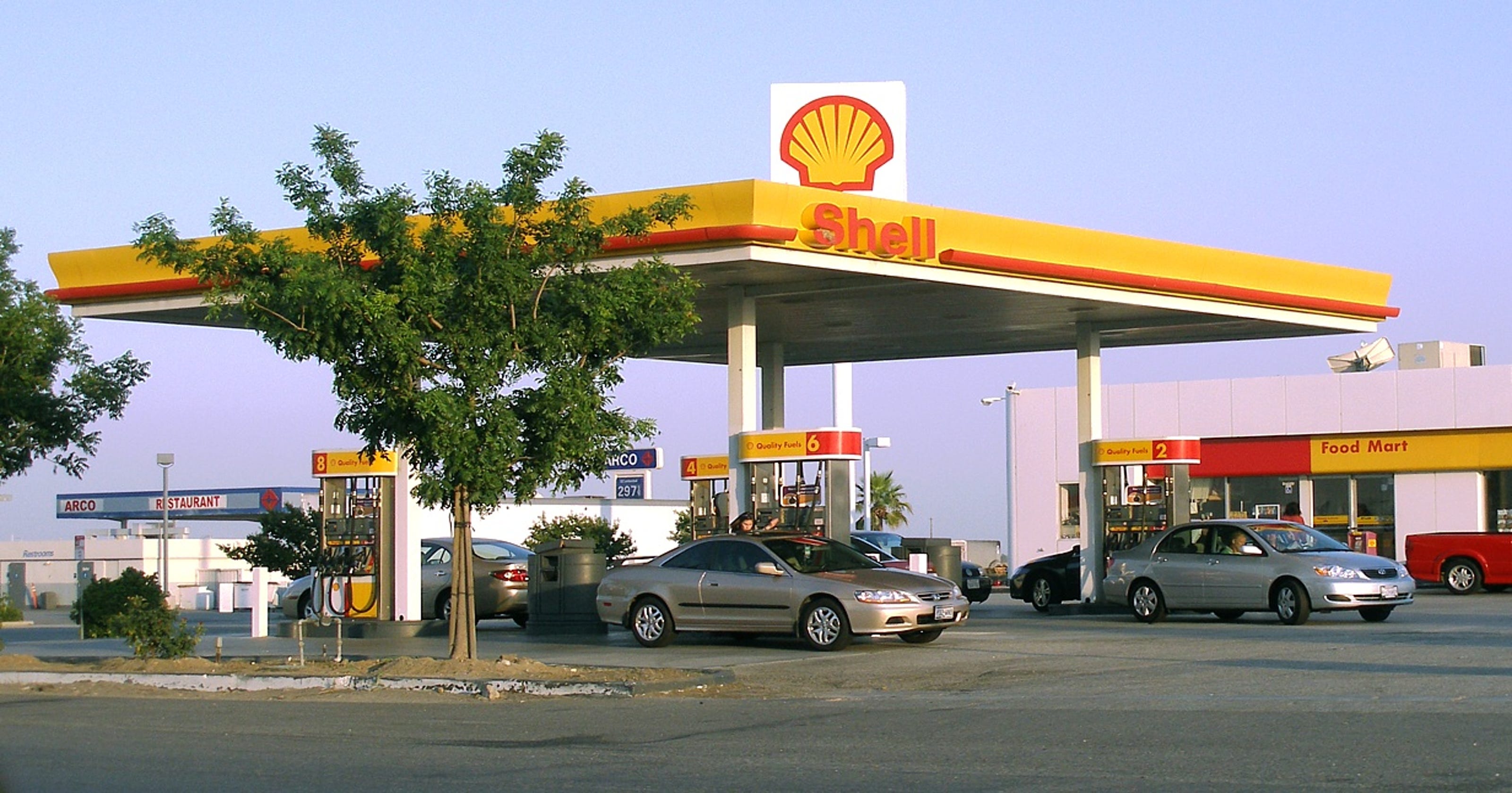 Which gas station scored best with S.D. drivers?