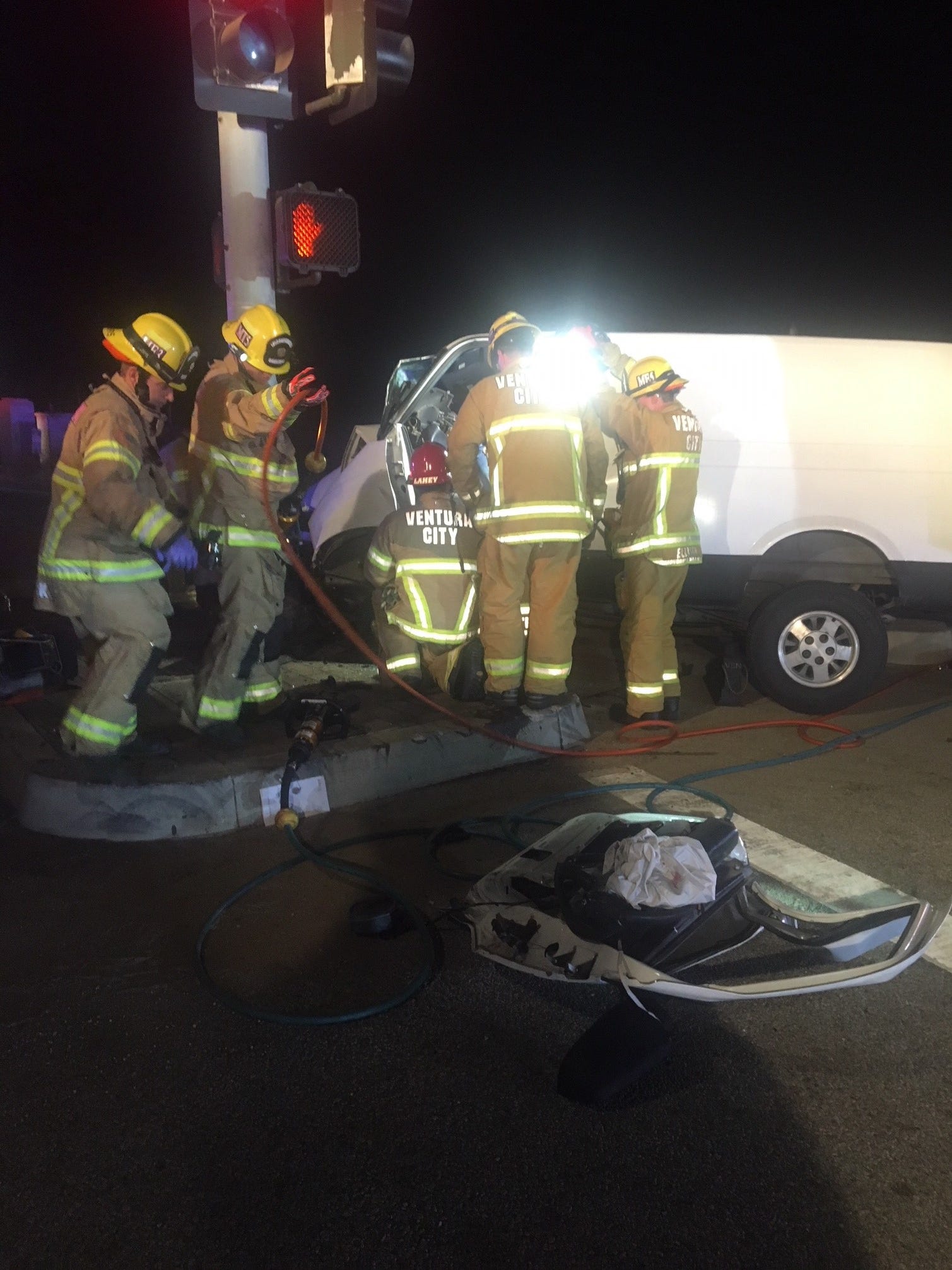 Man arrested for alleged DUI after Ventura auto crash