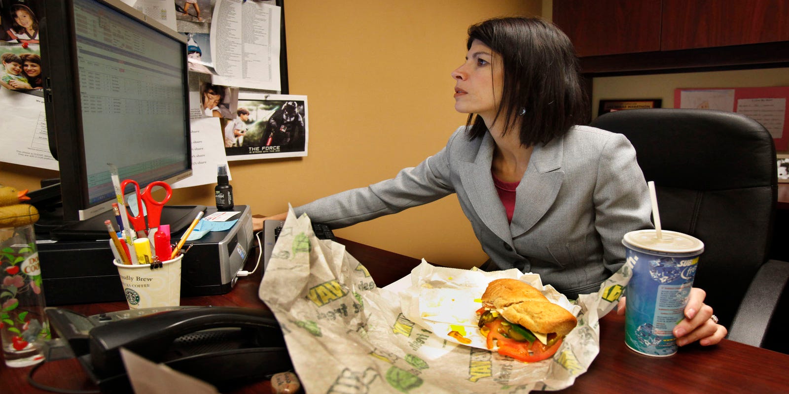 Eating at your desk Your cubemates may be seething Eating at your desk Your cubemates may be seething