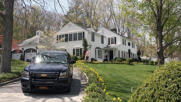 Gov Cuomo S Girlfriend Sandra Lee Skips Upgrade Permits