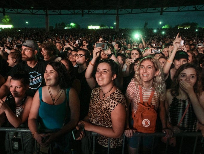 Review Weezer, Panic! at the Disco provided a study in contrasts that