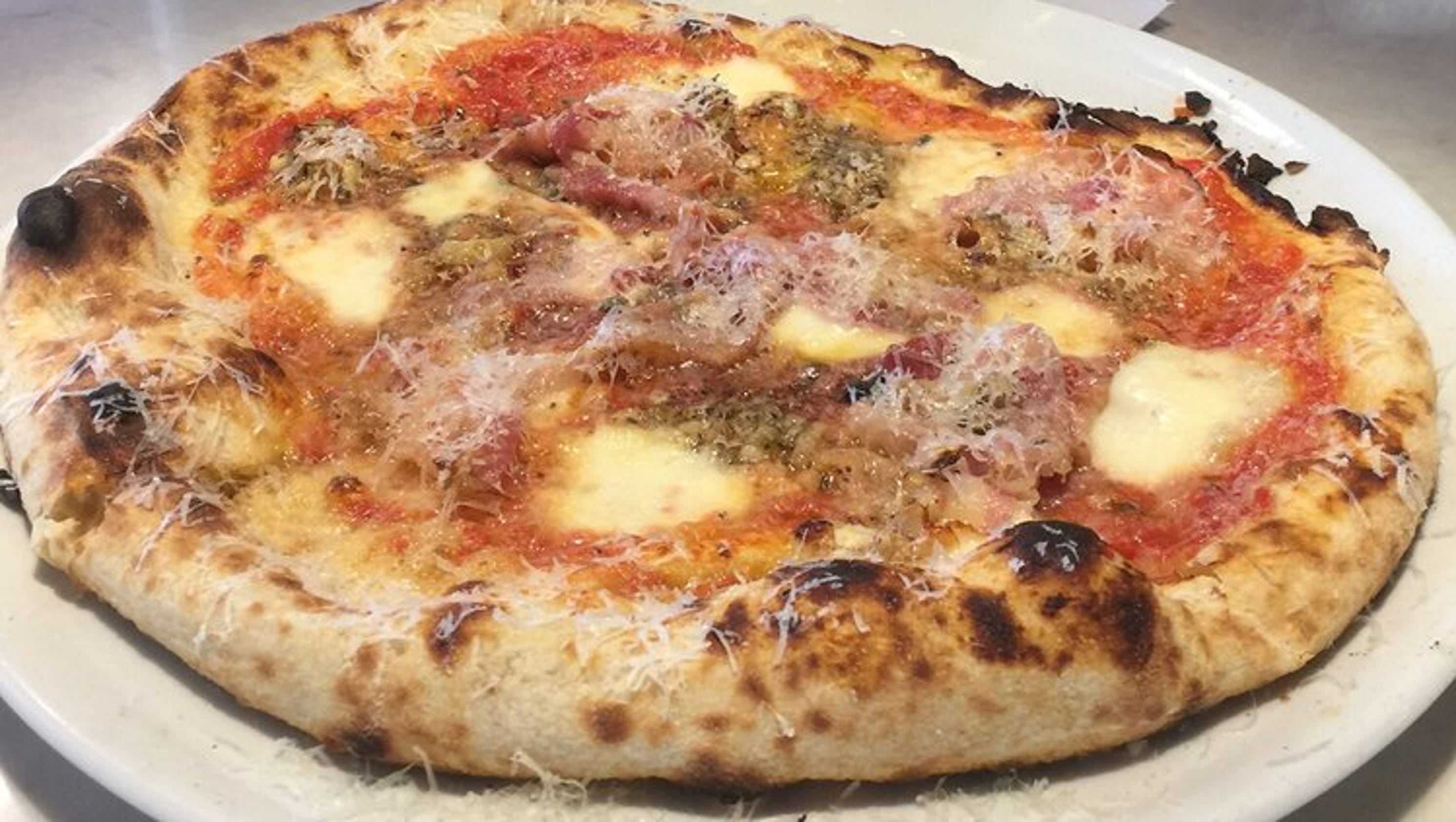 Best restaurants in the 10 busiest U.S. airports