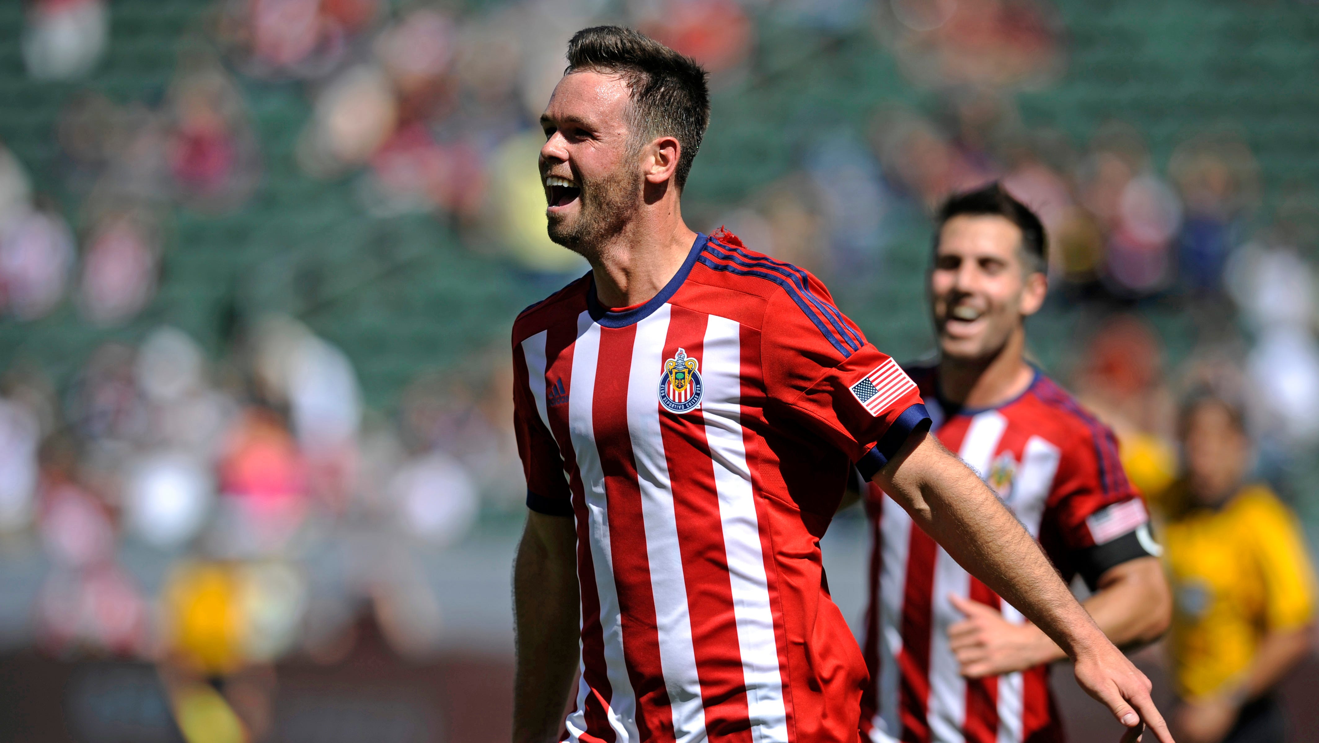 Late tally lifts Chivas USA over Chicago Fire