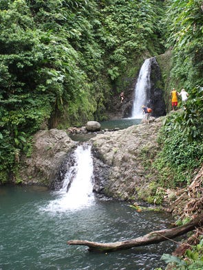 Spectacular waterfall hikes in Grenada