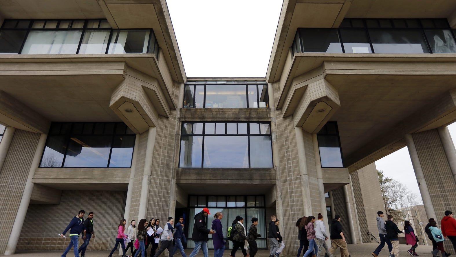 UMass Dartmouth ranks high according to U.S. News & World Report UMass Dartmouth ranks high according to U.S. News & World Report