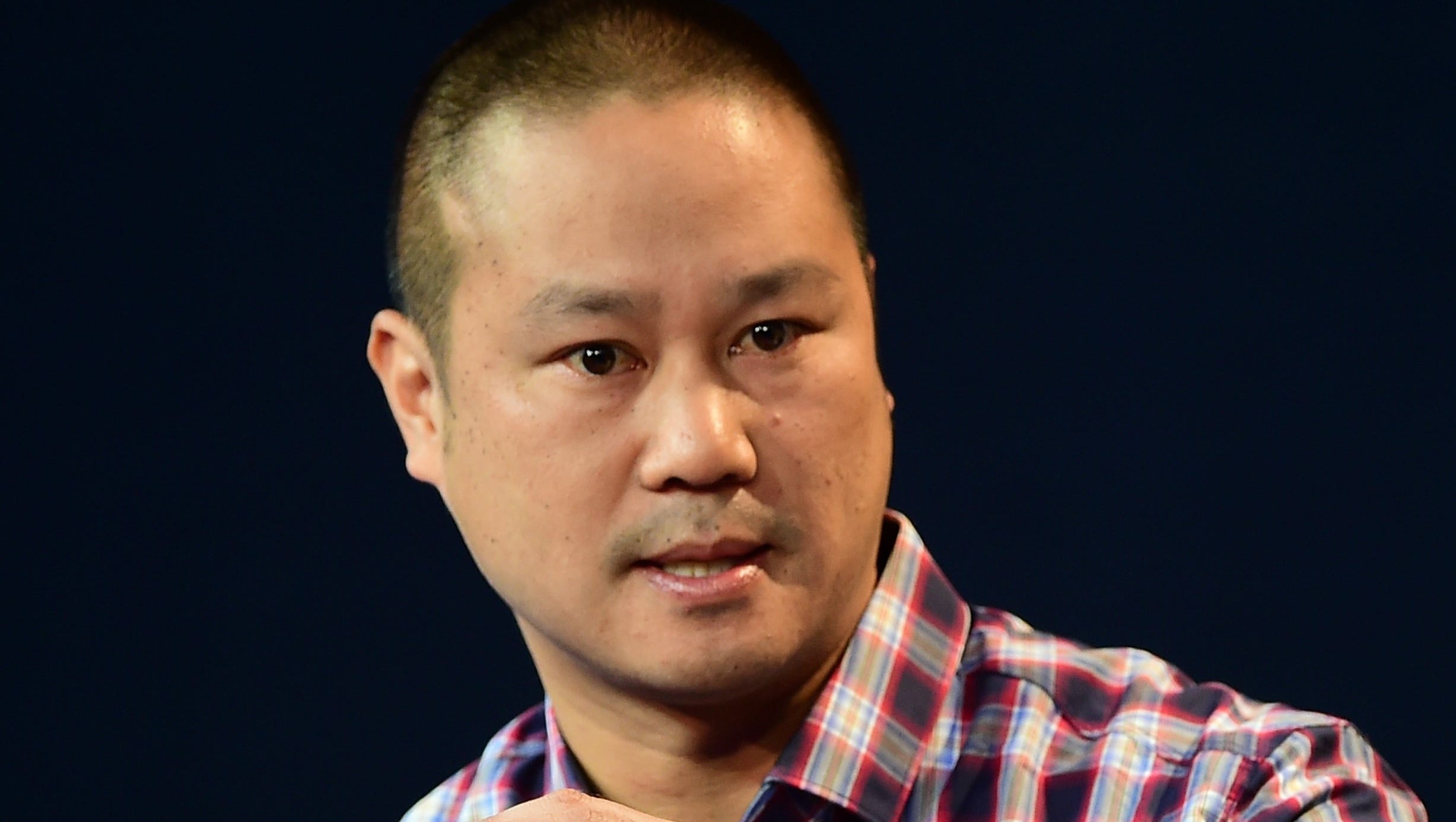 Tony Hsieh, former Zappos CEO, dies at 46