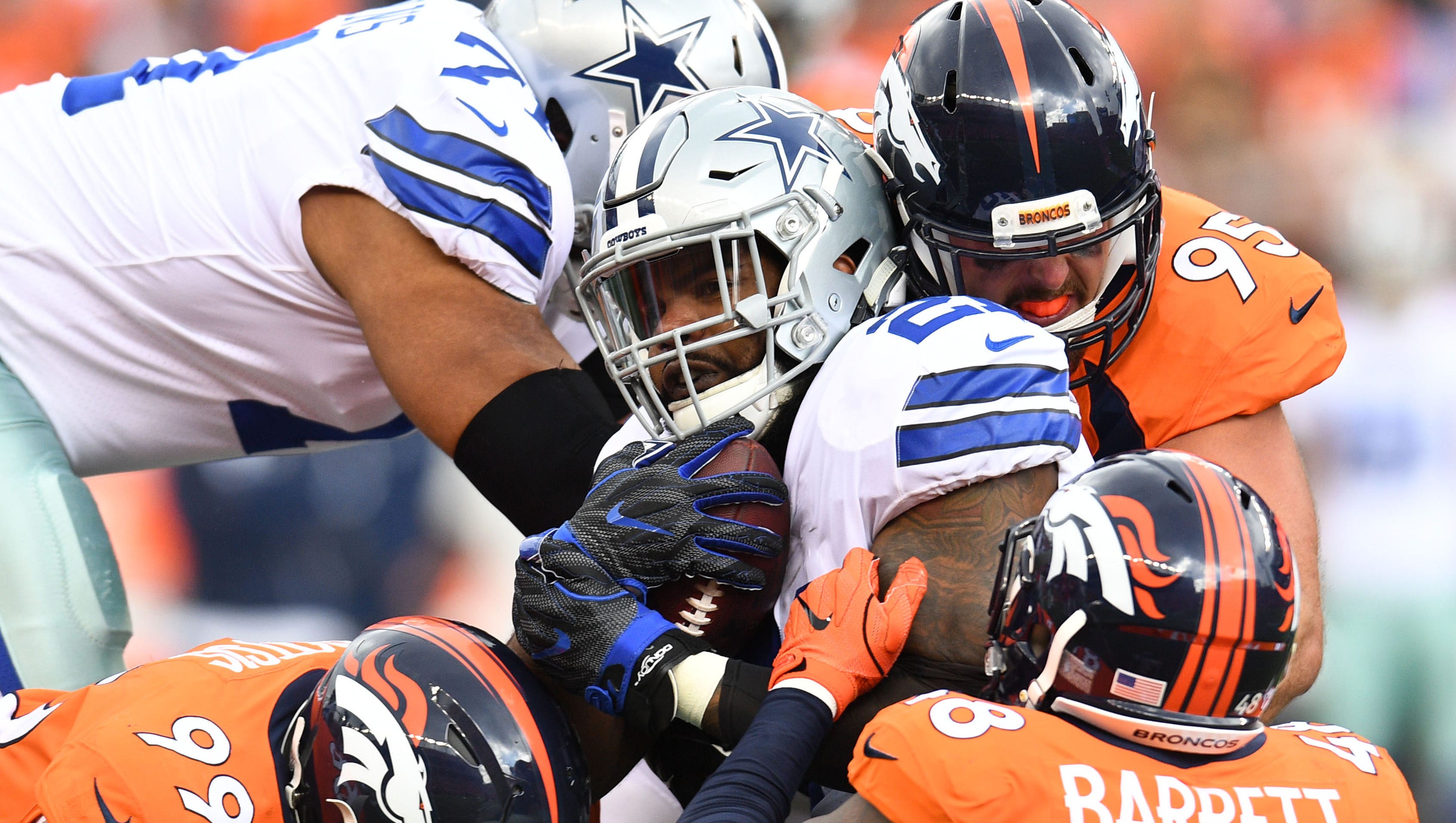 Ezekiel Elliott, Cowboys hit wall in Broncos' blowout