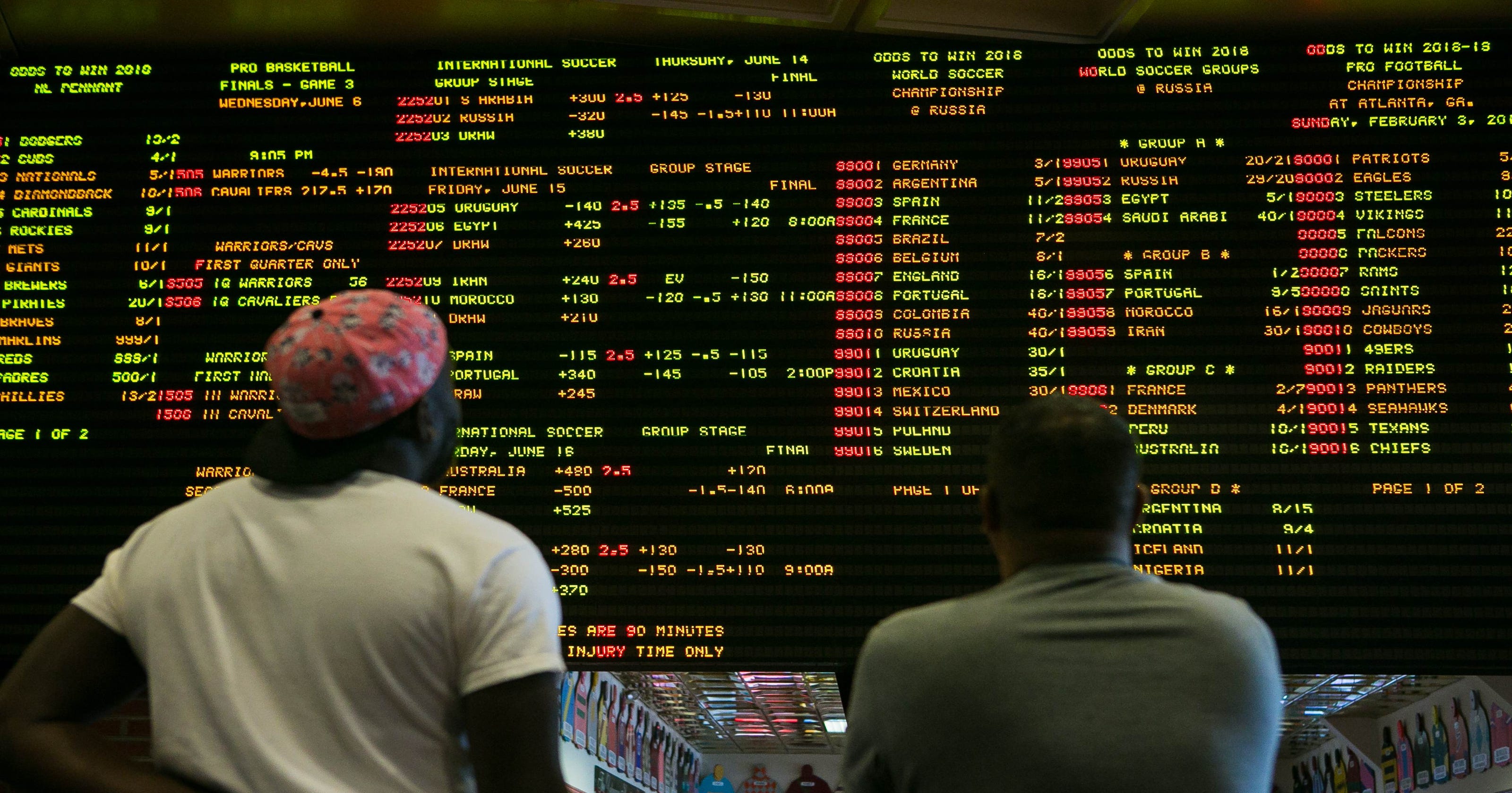 Sports betting could come to Arizona bars under bill in Legislature