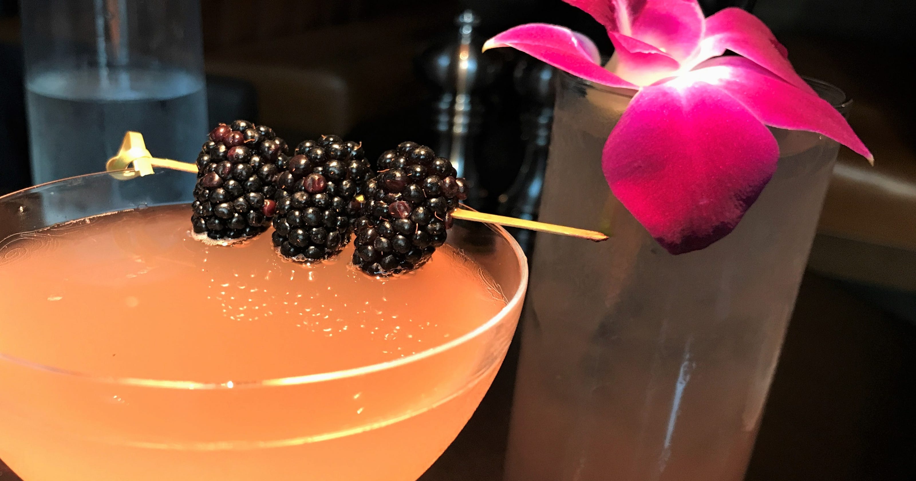 New Downtown Indianapolis' restaurant serves brunch on the patio