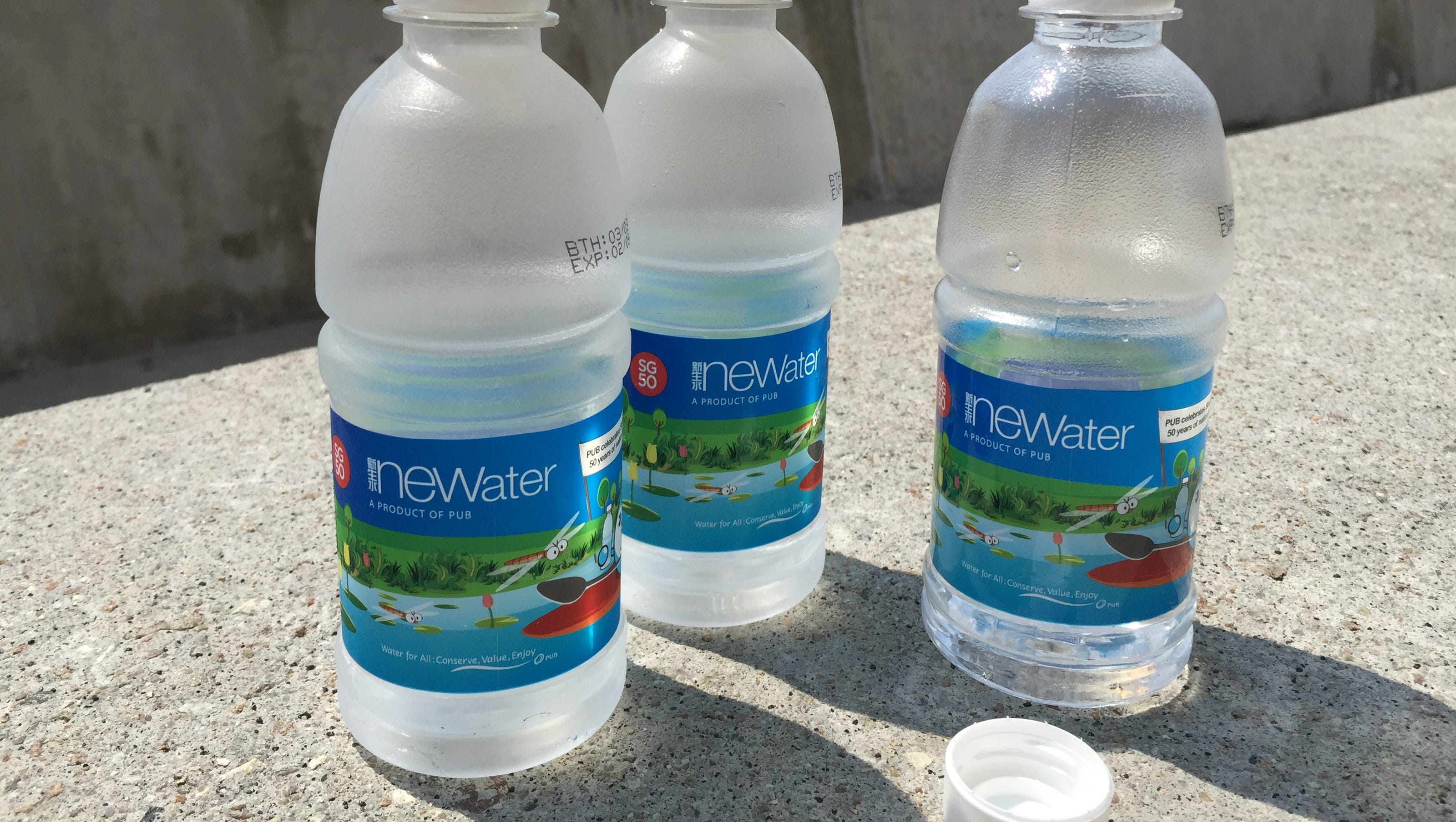 Авито питьевая вода. NEWATER. NEWATER В Сингапуре. Сингапур вода. Корейская вода питьевая.