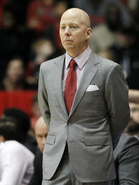 UC's Mick Cronin joins Coaches Beat Cancer event