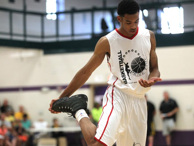Iowa's Christian Williams waits for an inbound pass