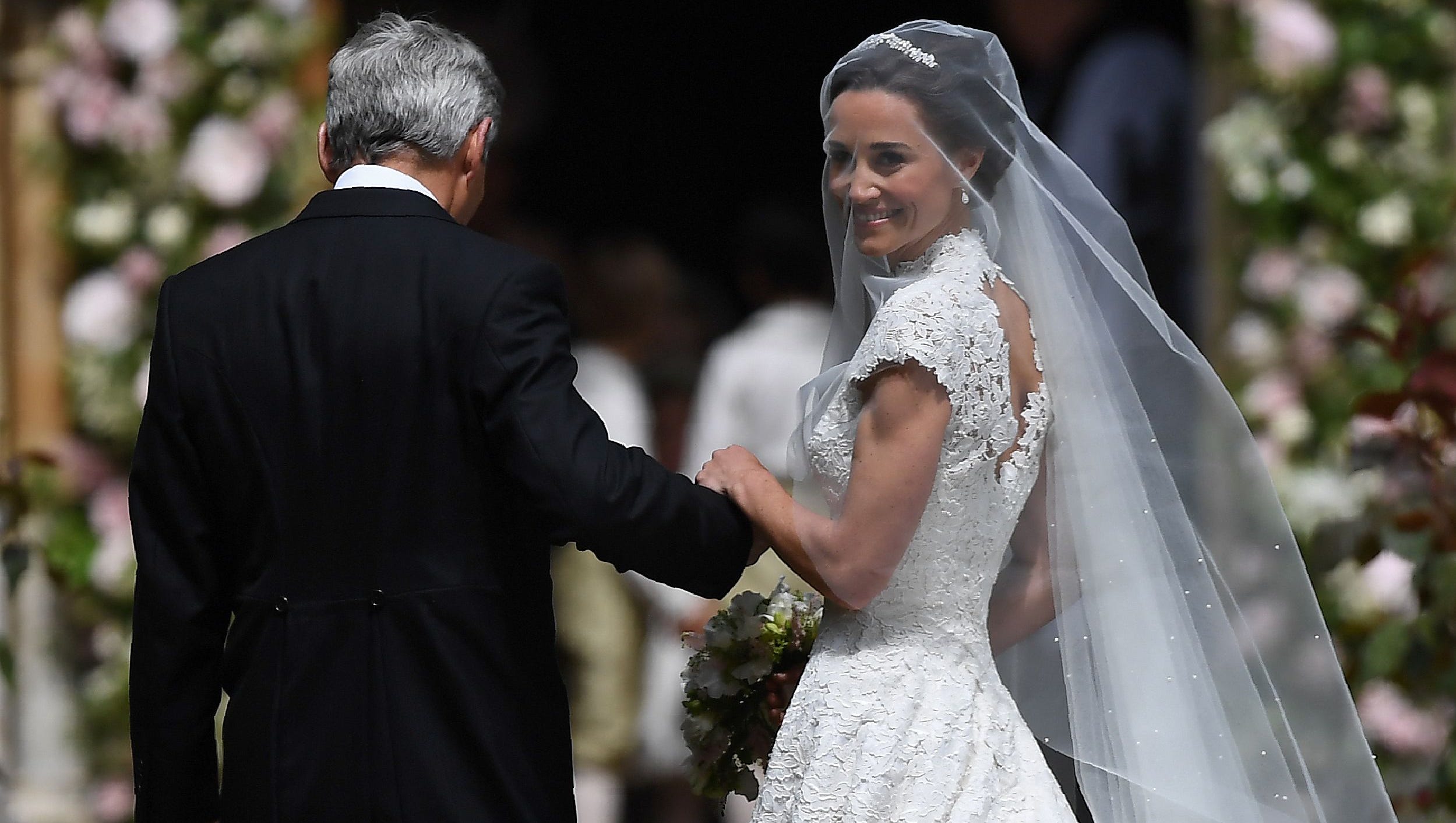 Pippa Middleton's wedding: Get details on her stunning dress by Giles Deacon