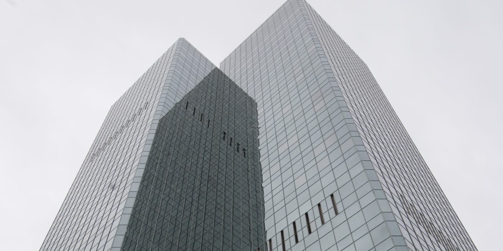 Chase Tower Sells In Foreclosure Deal For 79 Million