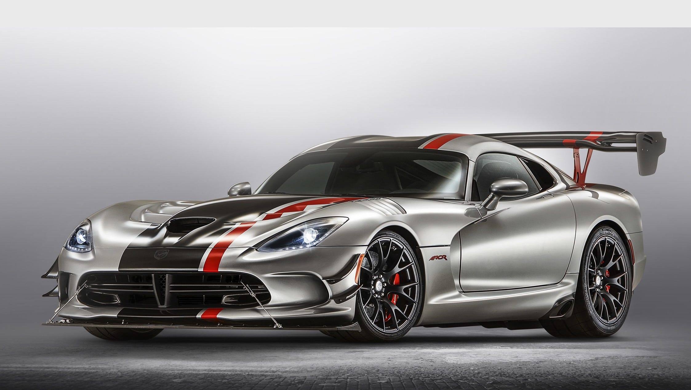 Dodge Unveils Fastest Viper Ever