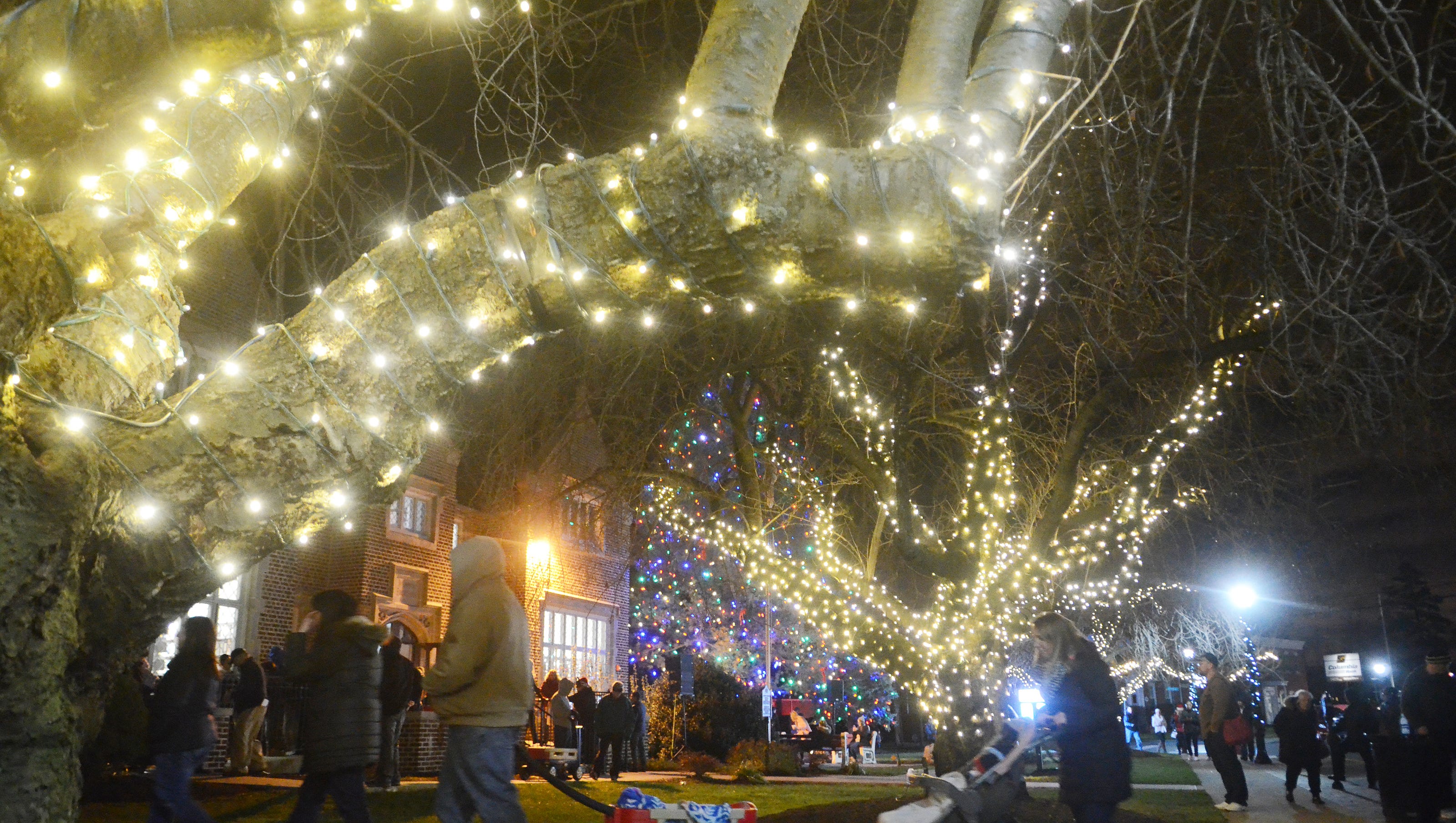 Oldfashioned Holiday Stroll event planned for Pompton Lakes