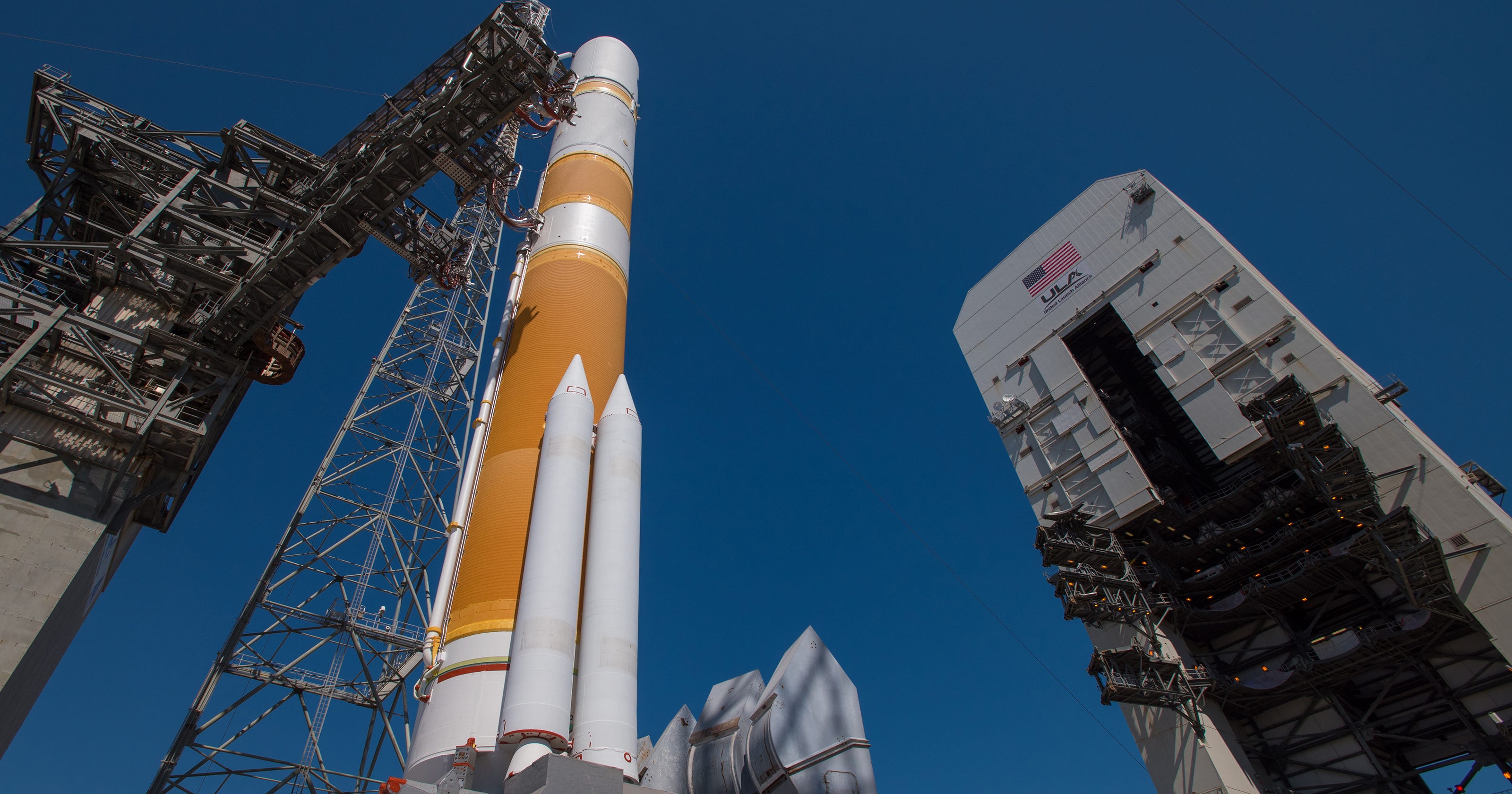 Updates Delta IV rocket launches from Cape Canaveral