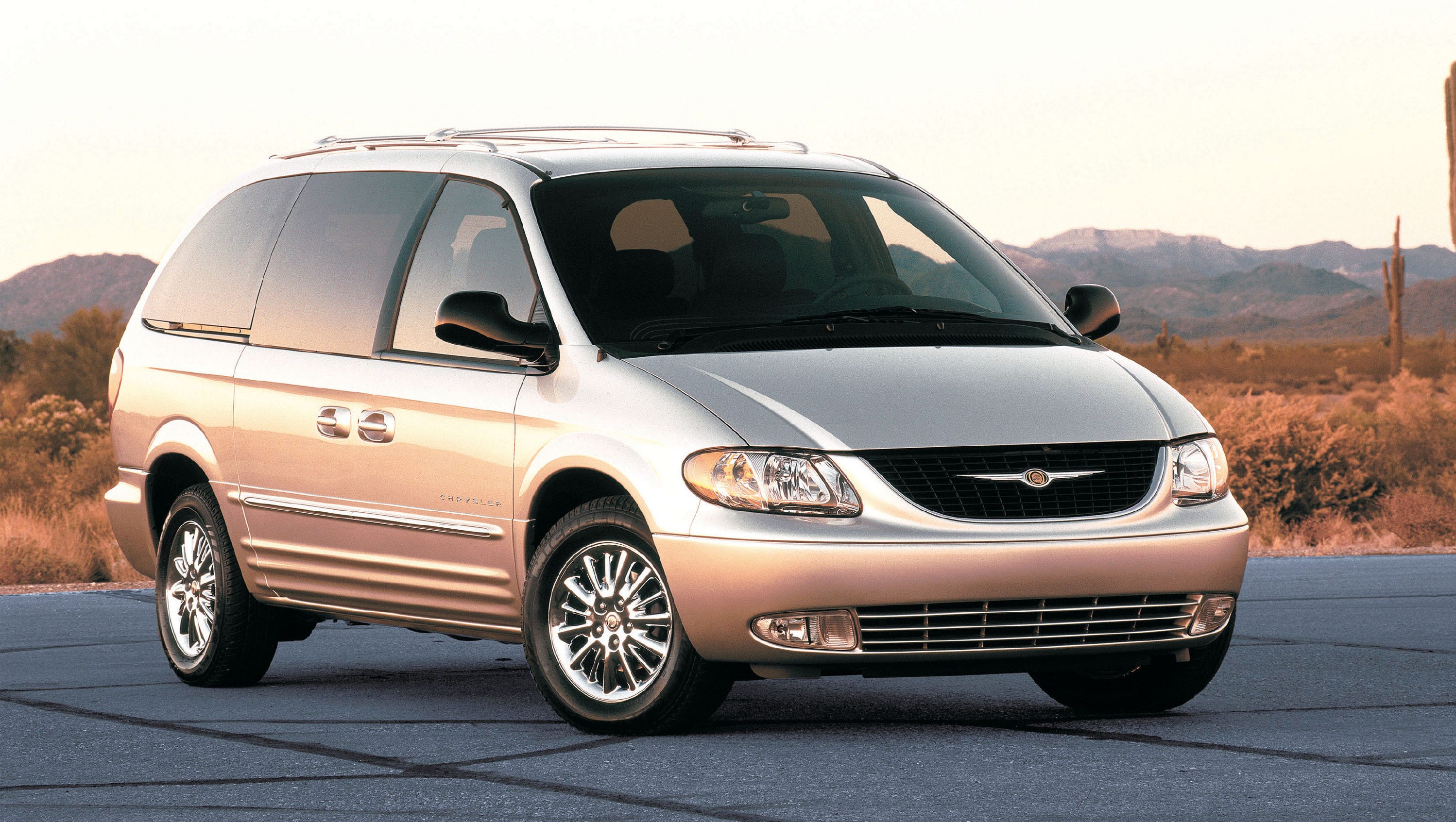 Chrysler aims to shed minivan stigma with new design
