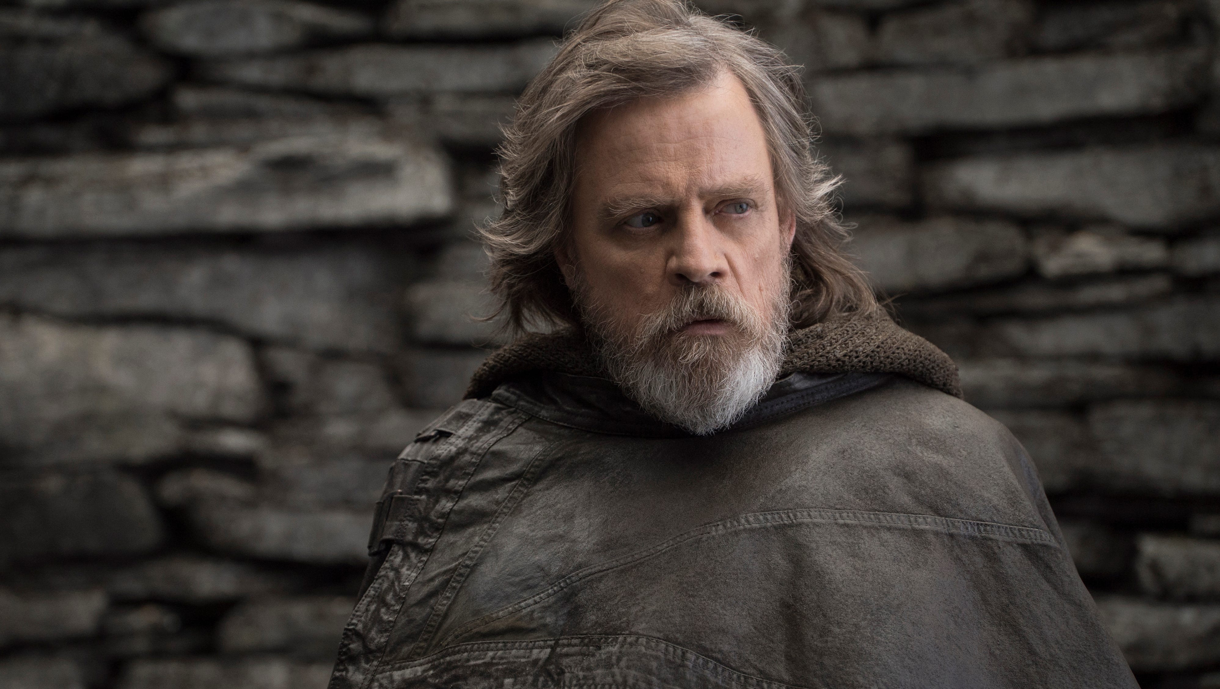 'The Last Jedi' Mark Hamill is still having galactic fun as old Luke