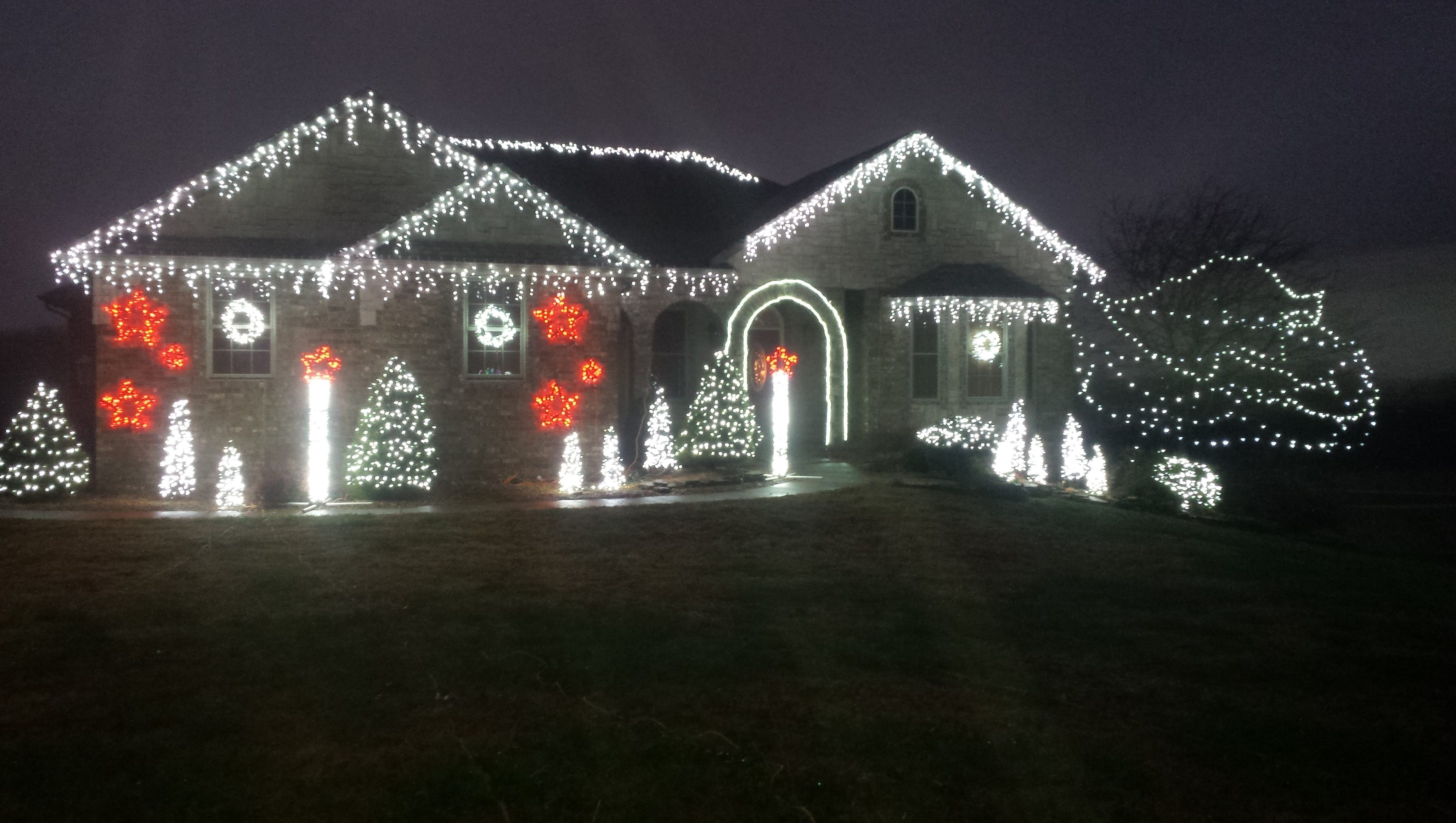 Where to find the 21 best Christmas light displays in Springfield