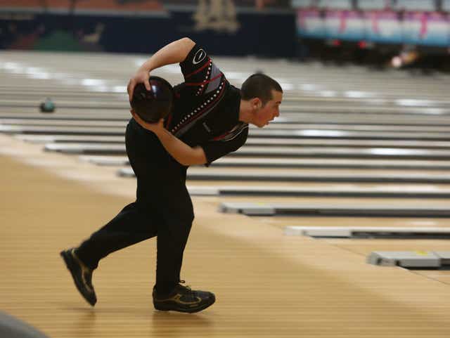Zacchio Two Handed Bowling Is No Laughing Matter