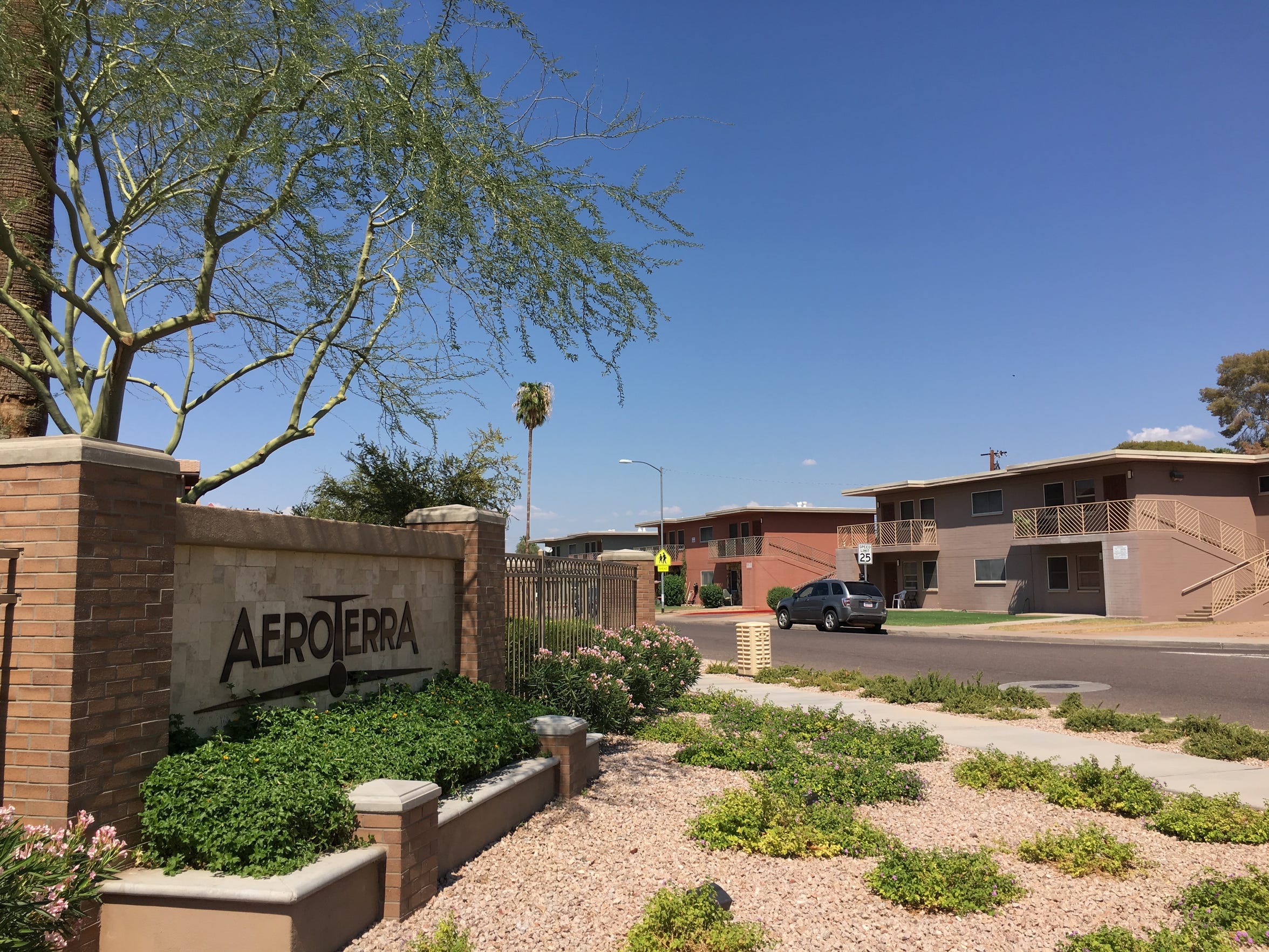 Phoenix Public Housing Projects Could Lose In Hud Funding Struggle