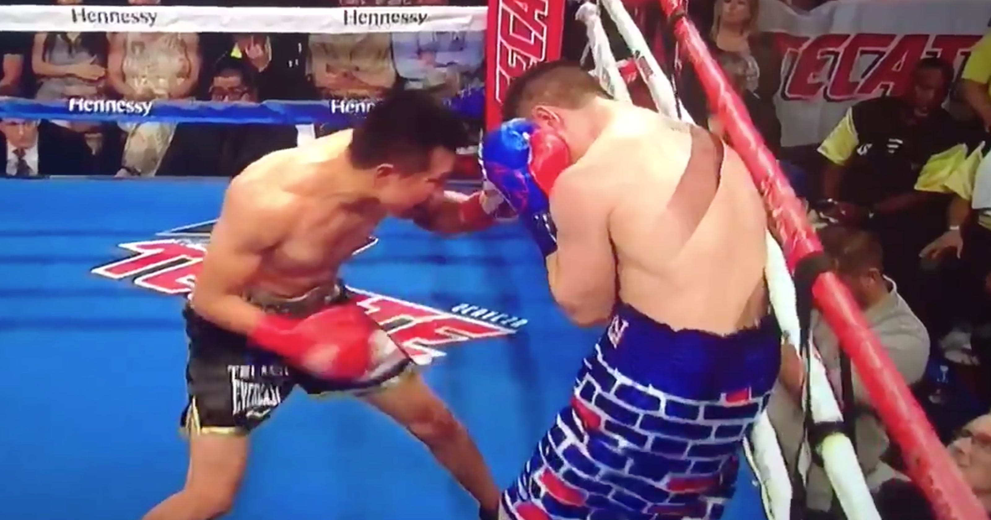 Boxer wears 'America 1st' wall shorts against Mexican fighter, loses