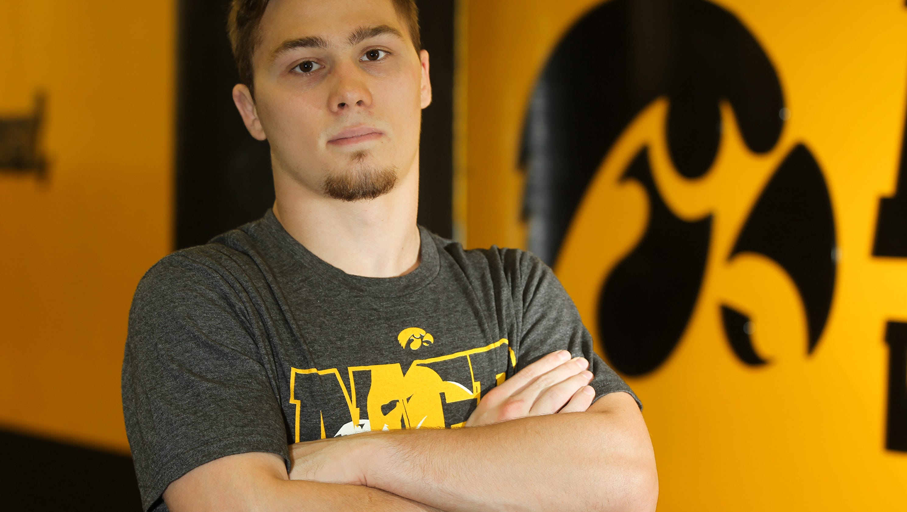 Megarecruit Spencer Lee brings bold goals to Hawkeye wrestling